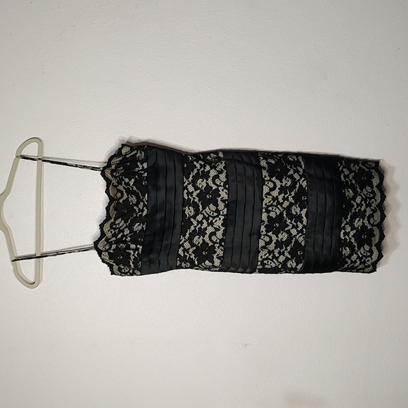 JS Collections Vintage Floral Black and Nude Lace Dress Size 12 - Picture 1 of 8